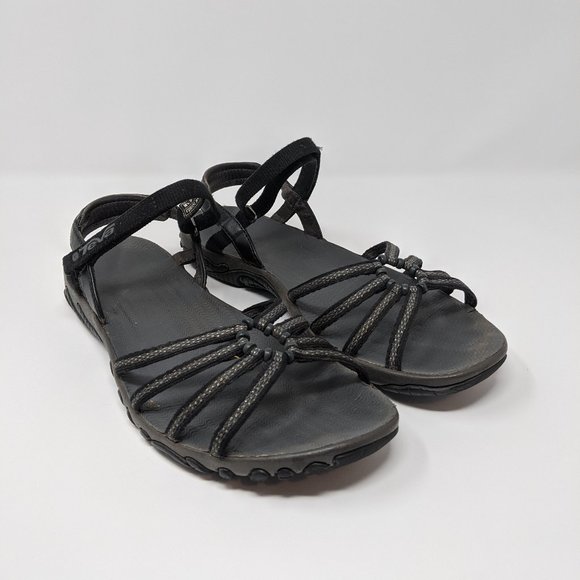 teva kayenta size 8